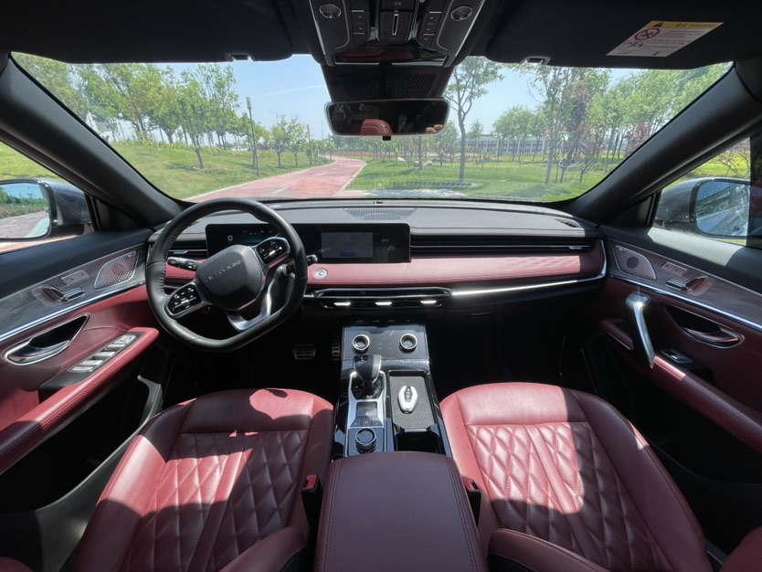 Jetour X70 PLUS 2023 car image #15