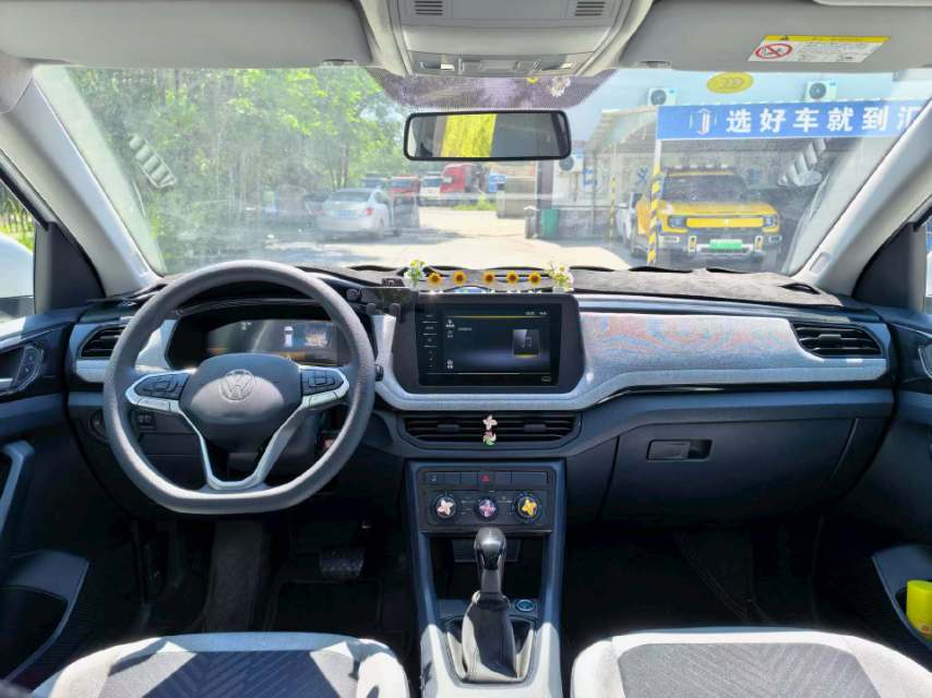 Volkswagen Tharu 2026 #4 Volkswagen Tharu 2026 car image #4