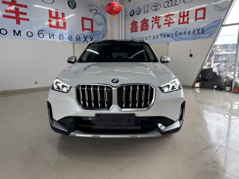 BMW X1 2023 #2 BMW X1 2023 car image #2