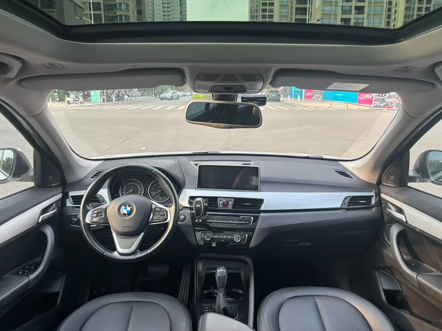 BMW X1 2018 #5 BMW X1 2018 car image #5