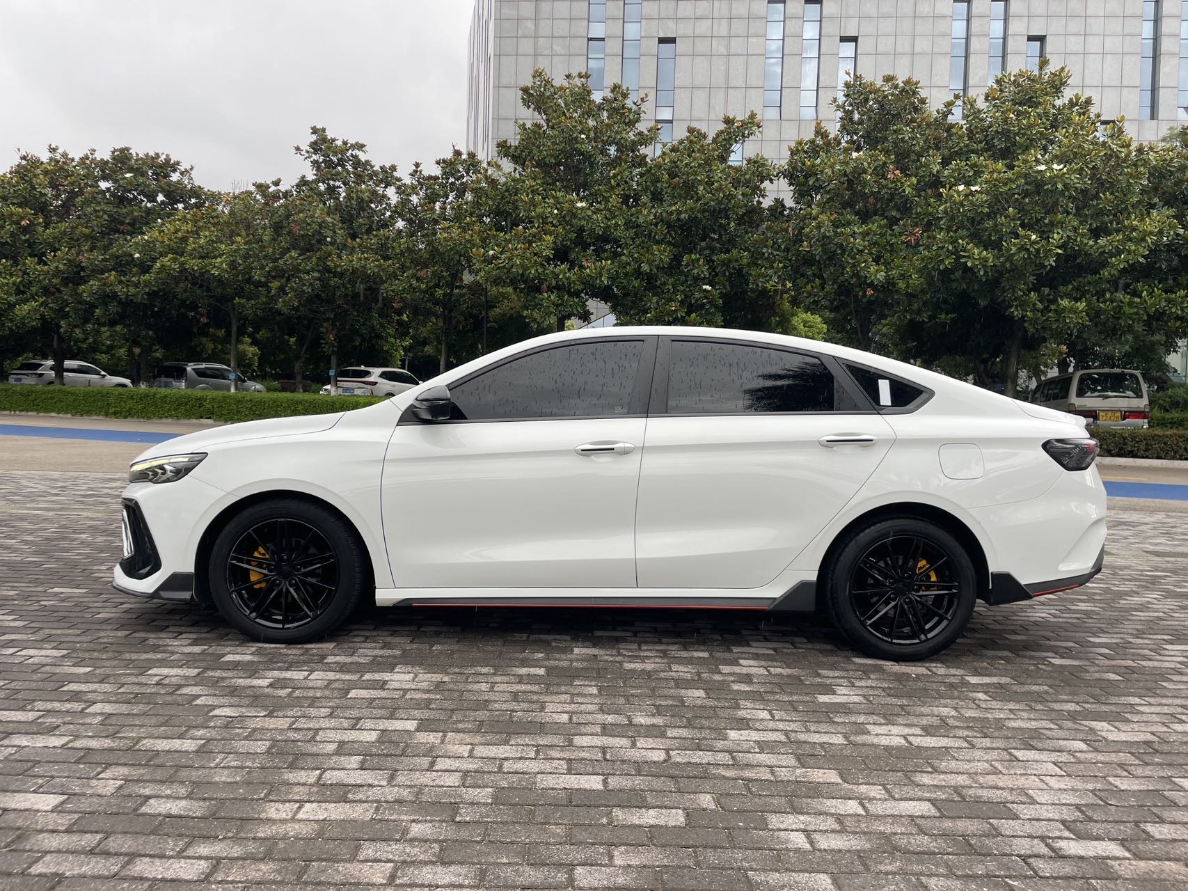 GEELY Binray 2022 #2 GEELY Binray 2022 car image #2