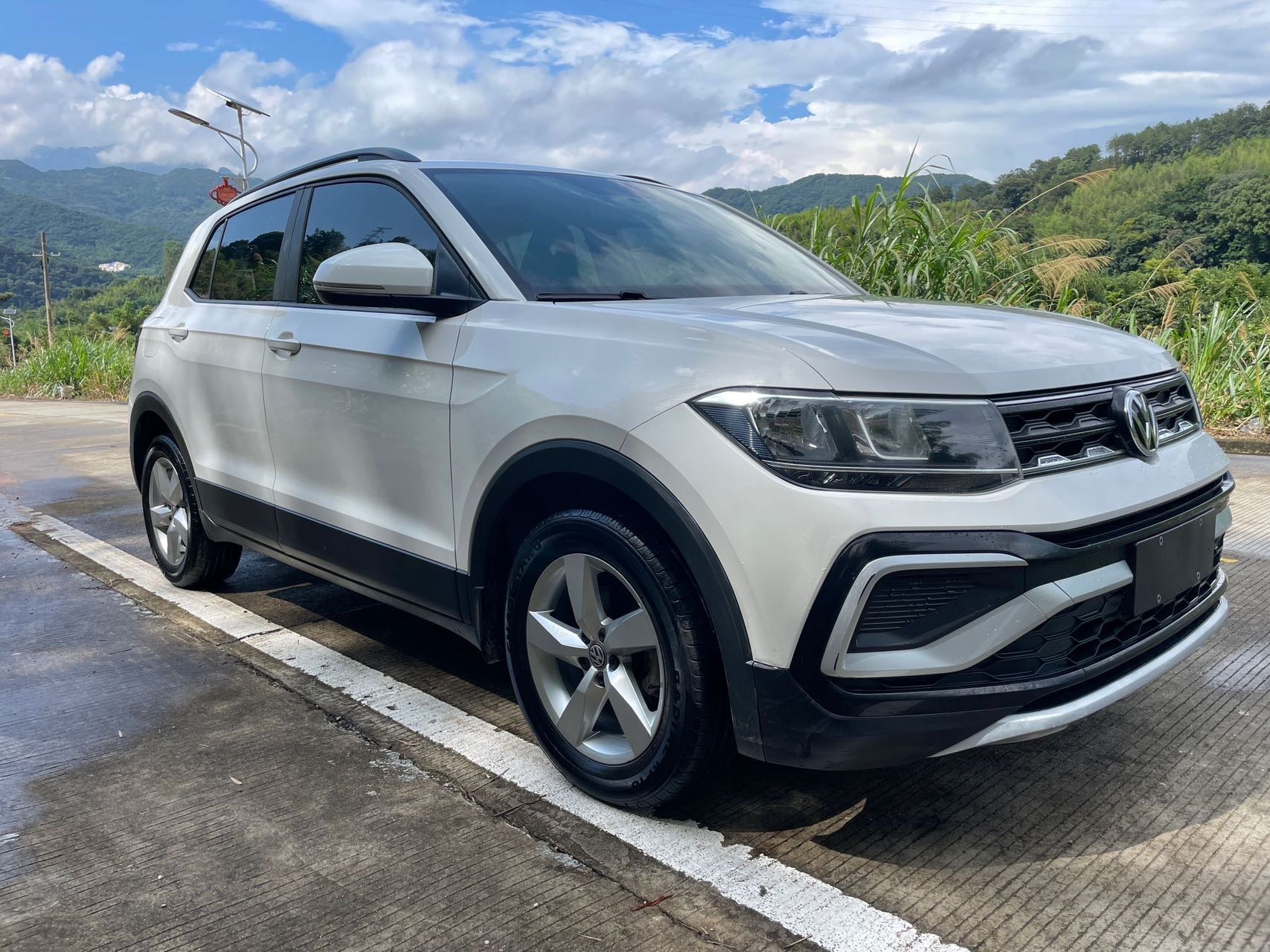 Volkswagen T-Cross 2020 car image #3