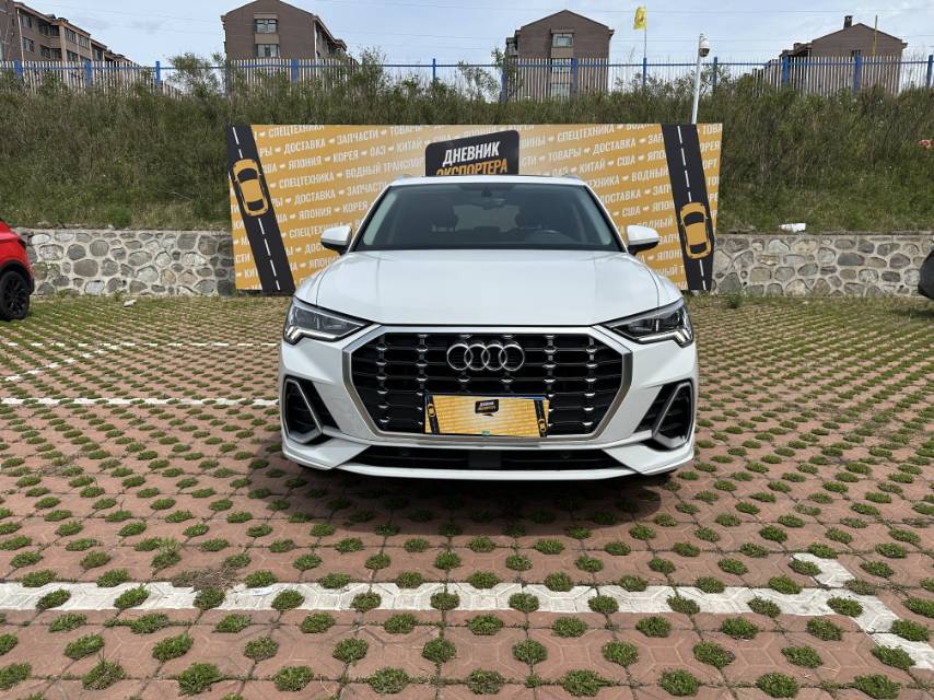 Audi Q3 2022 #2 Audi Q3 2022 car image #2
