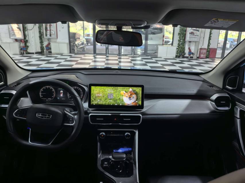 GEELY Coolray 2022 car image #8