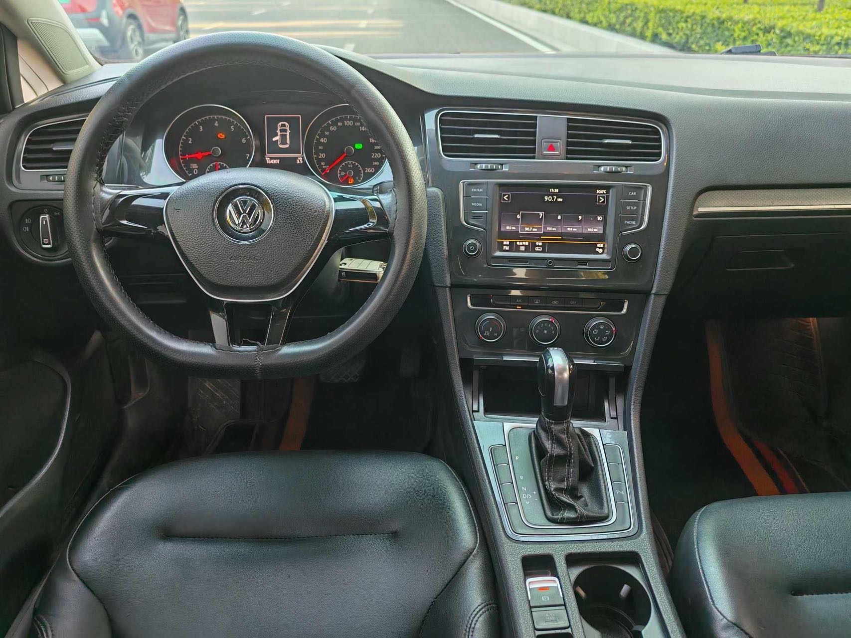 Volkswagen Golf 2017 immagine di auto #5
