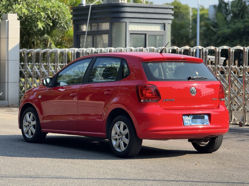 Volkswagen Polo 2013 #9 Volkswagen Polo 2013 car image #9