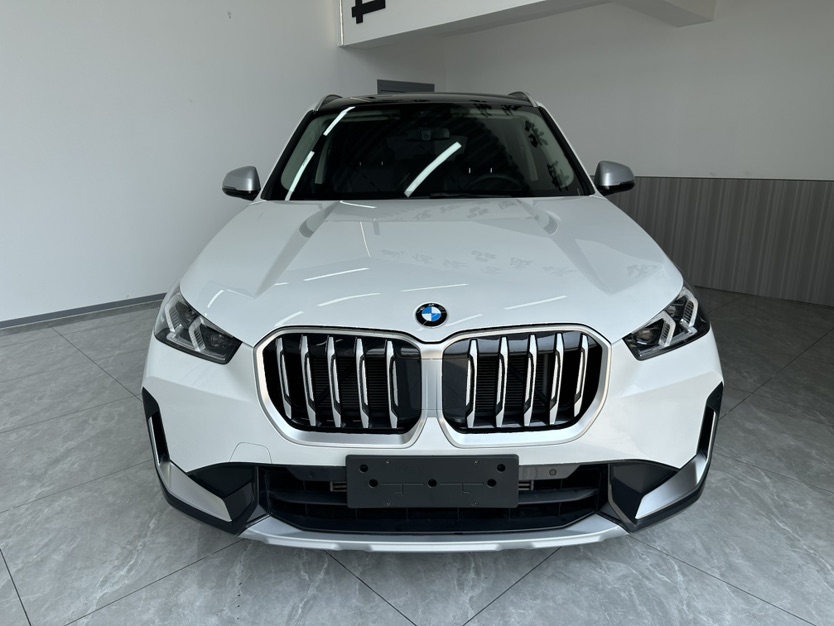 BMW X1 2023 #2 BMW X1 2023 car image #2