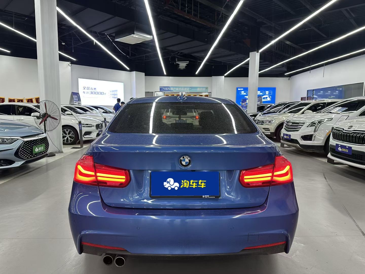 BMW 3 Series 2018 #5 BMW 3 Series 2018 car image #5