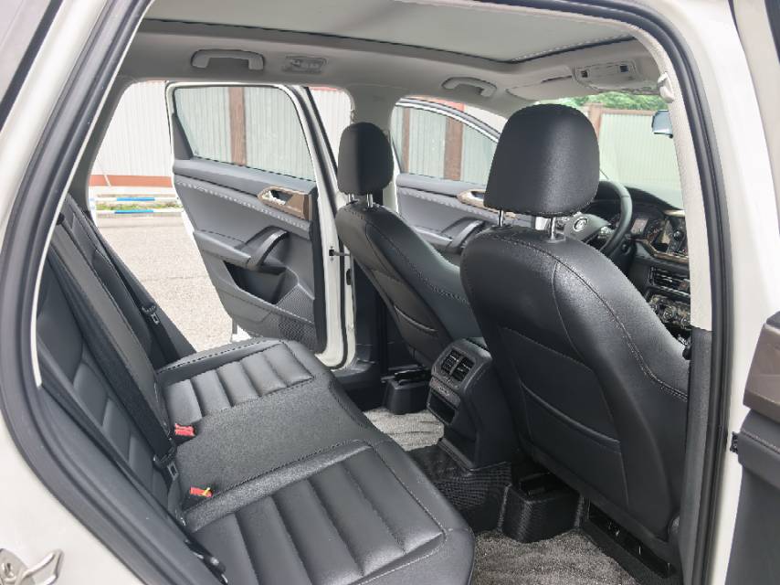 Volkswagen Tharu 2019 car image #6