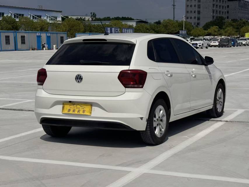 Volkswagen Polo 2021 car image #4