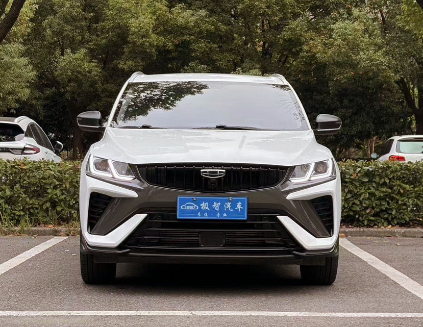 GEELY Coolray 2024 imagen de coche #2