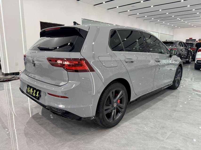 Volkswagen Golf 2022 car image #4