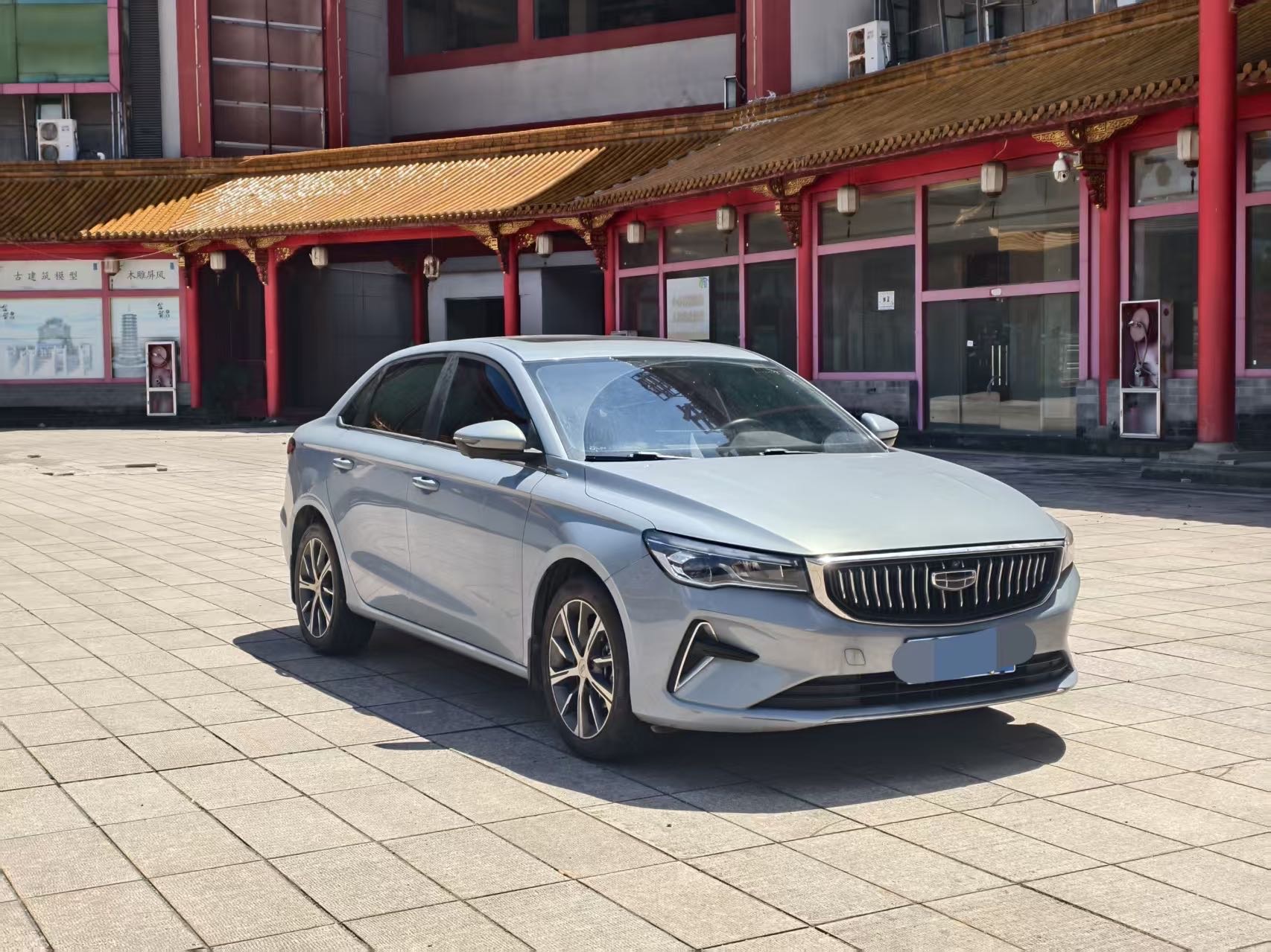 GEELY Emgrand 2024 image de voiture #2