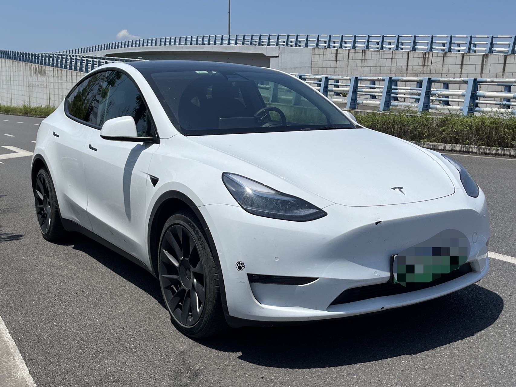 Tesla Model Y 2021 #2 Tesla Model Y 2021 car image #2