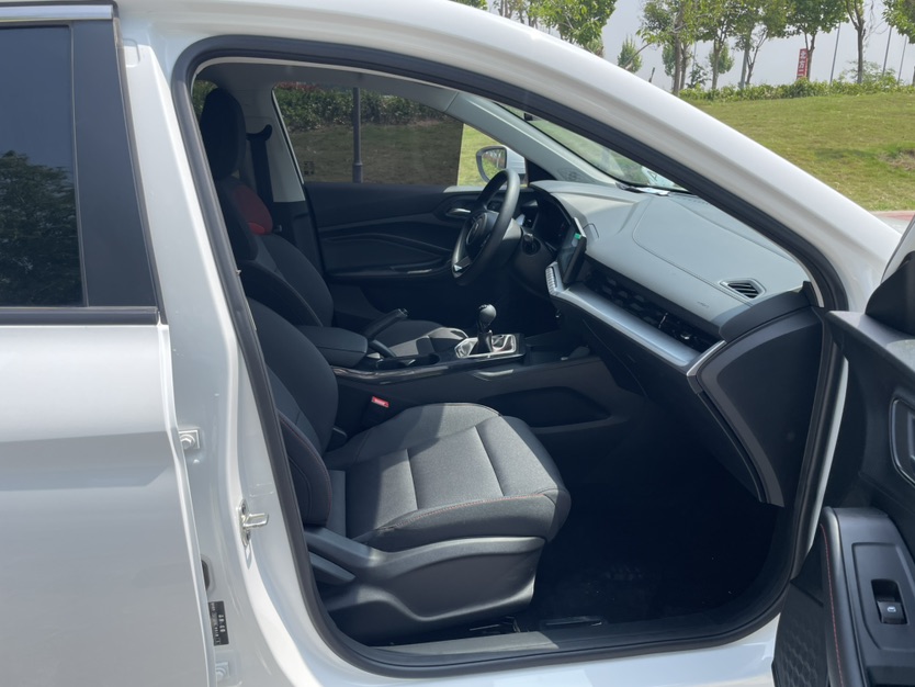 MG 5 2024 car image #13