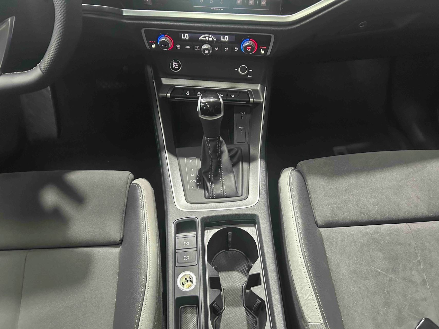 Audi Q3 2022 #7 Audi Q3 2022 car image #7