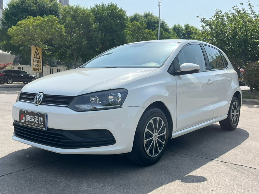 Volkswagen Polo 2017 car image #2