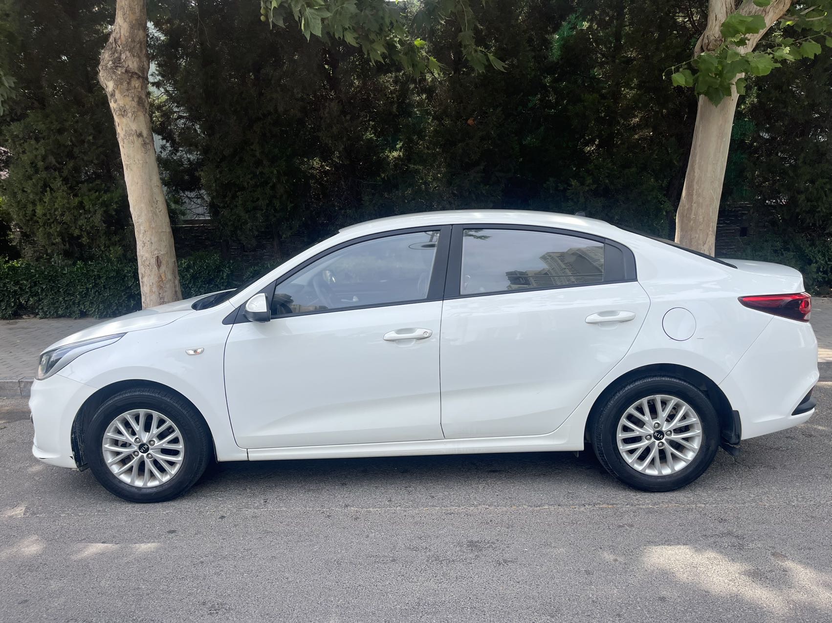 Kia K2 2017 car image #7