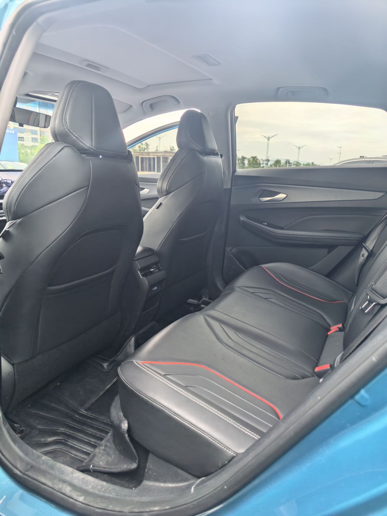 GEELY Binray 2025 #4 GEELY Binray 2025 car image #4