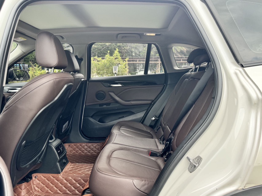 BMW X1 2018 car image #9