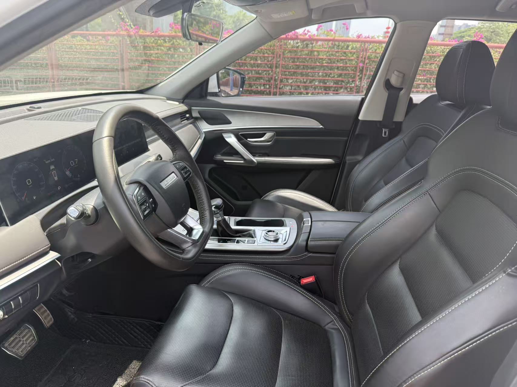 Jetour X70 PLUS 2020 car image #3