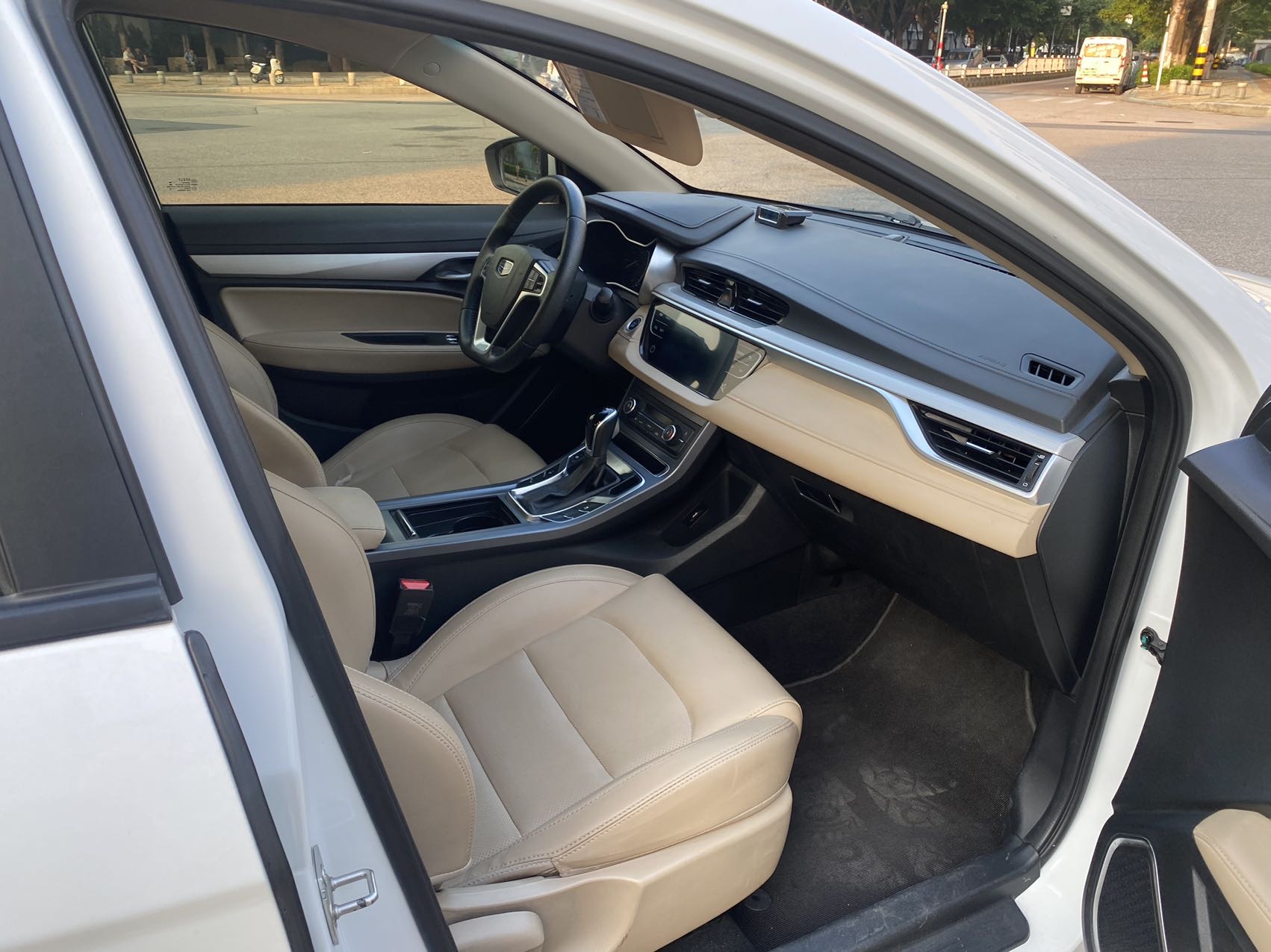 GEELY Emgrand 2018 #7 GEELY Emgrand 2018 car image #7