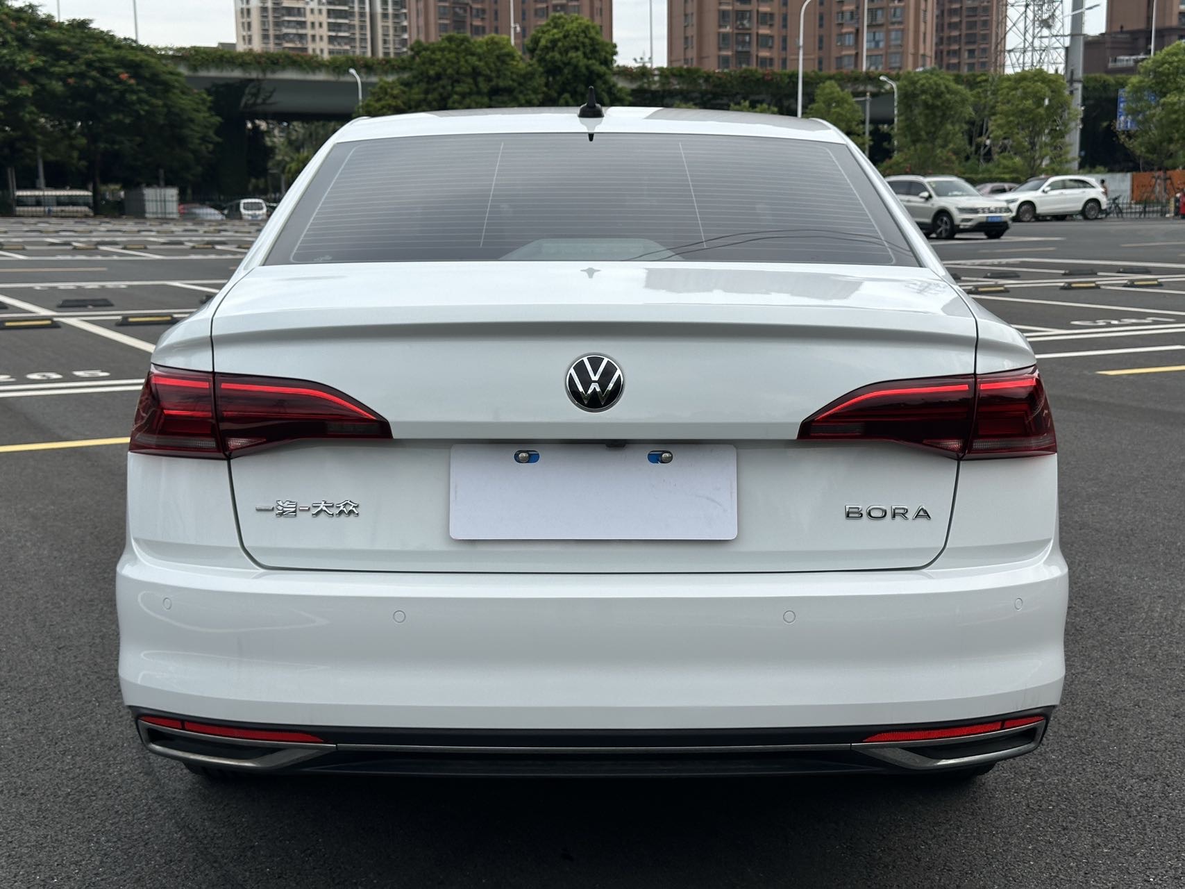 Volkswagen Bora 2022 car image #5