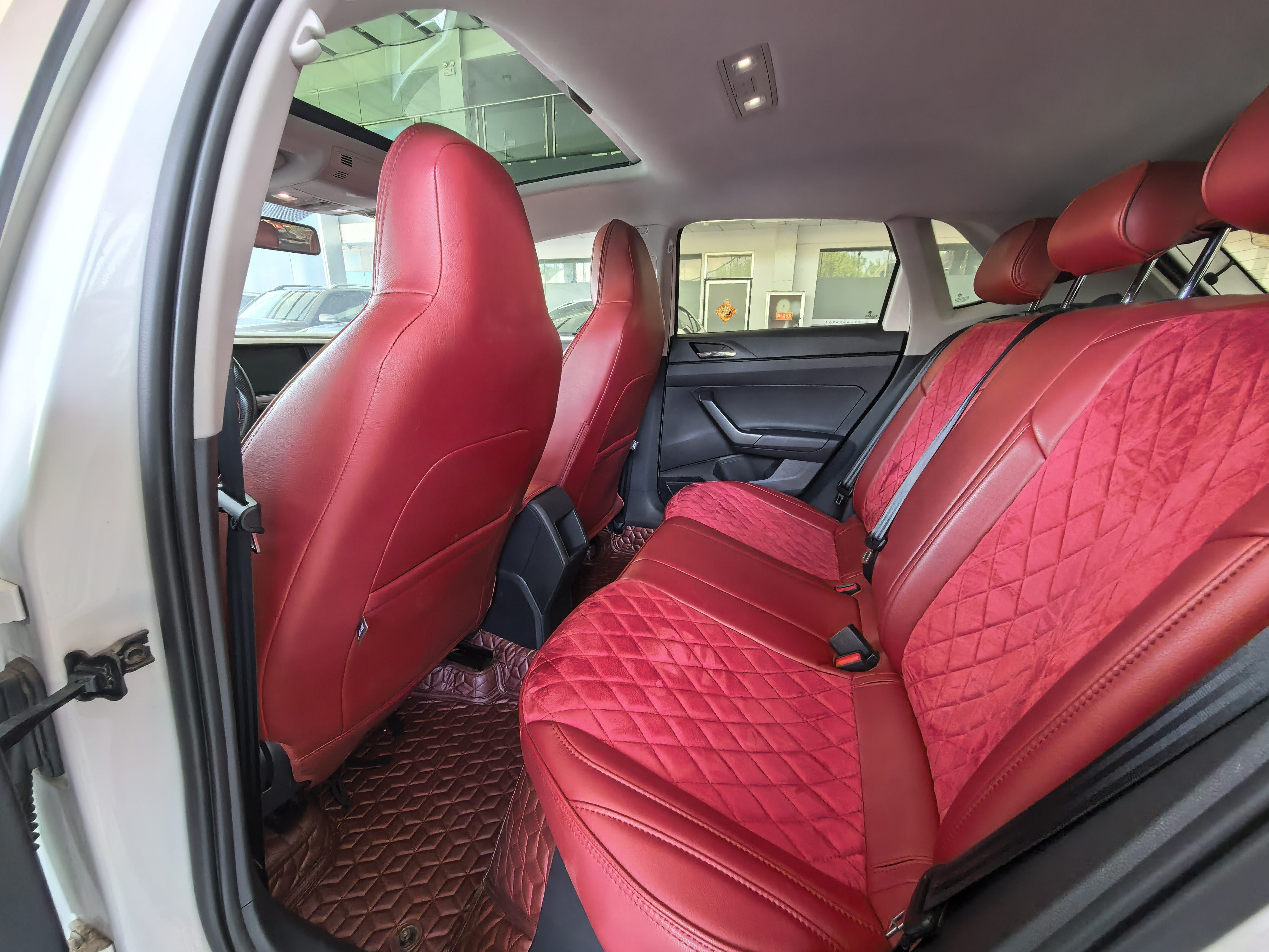Volkswagen Polo 2020 car image #7