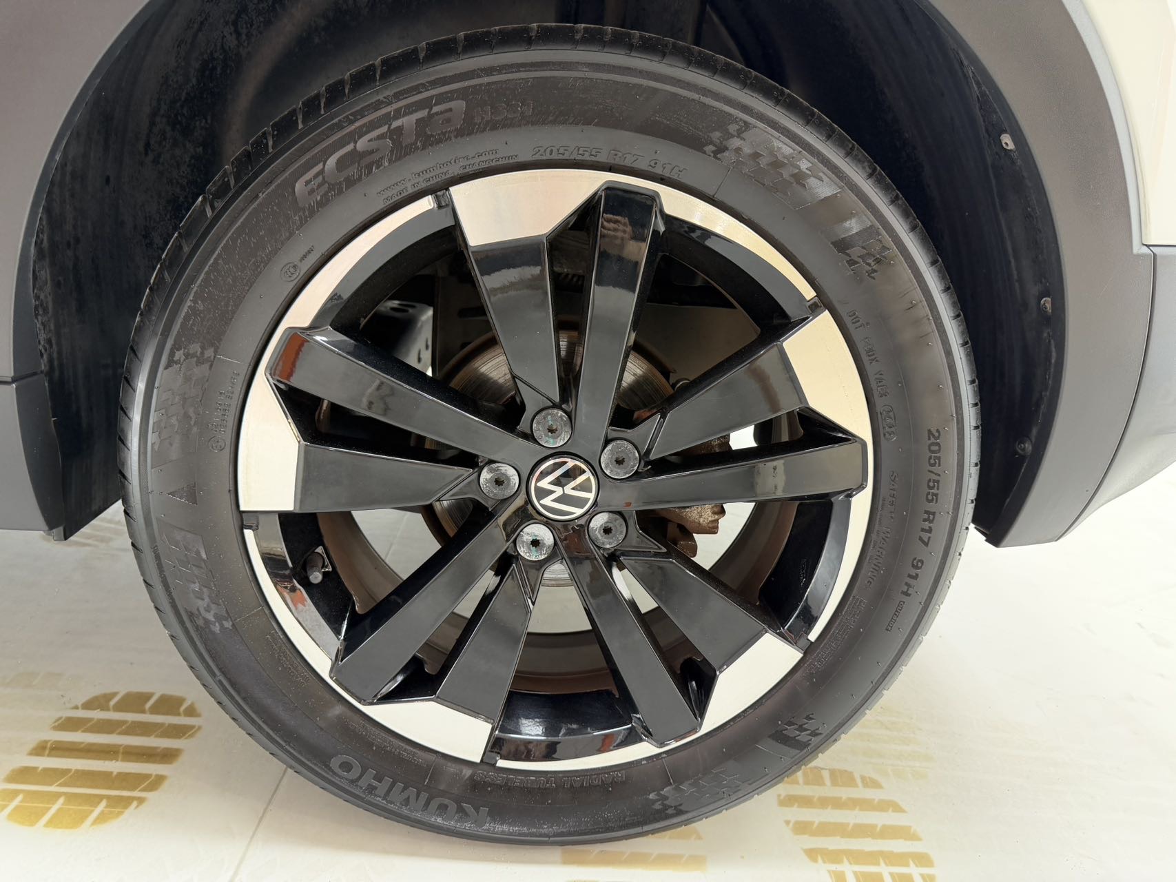Volkswagen Tacqua 2022 car image #18