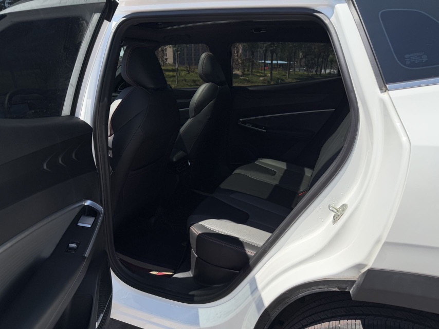 GEELY Boyue 2023 car image #10
