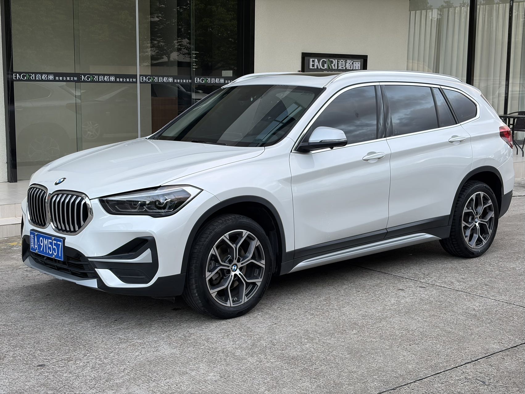 BMW X1 2023 car image #2