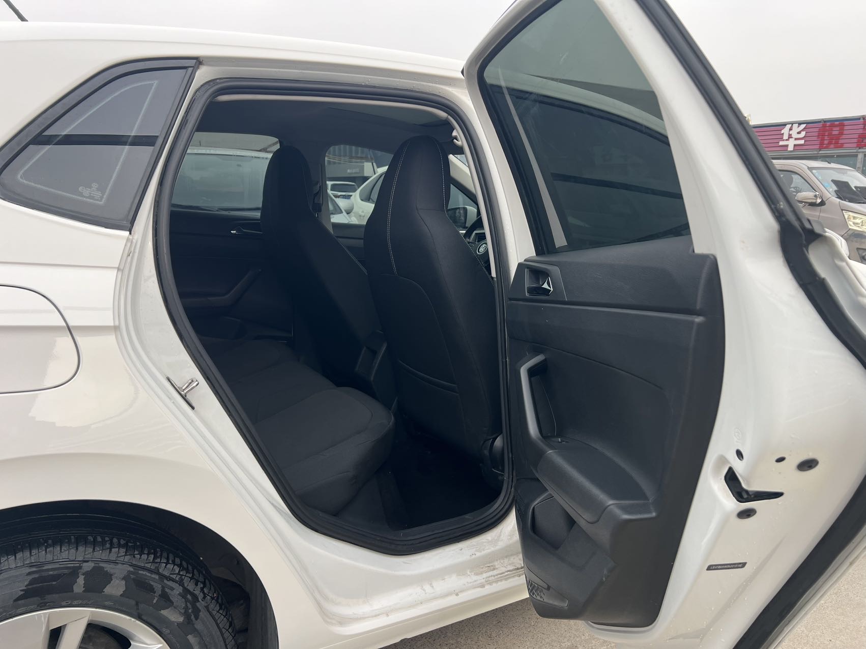 Volkswagen Polo 2019 #9 Volkswagen Polo 2019 car image #9