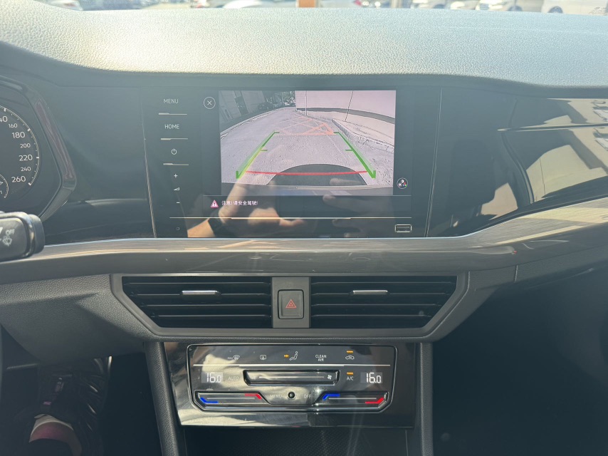Volkswagen Bora 2022 car image #9
