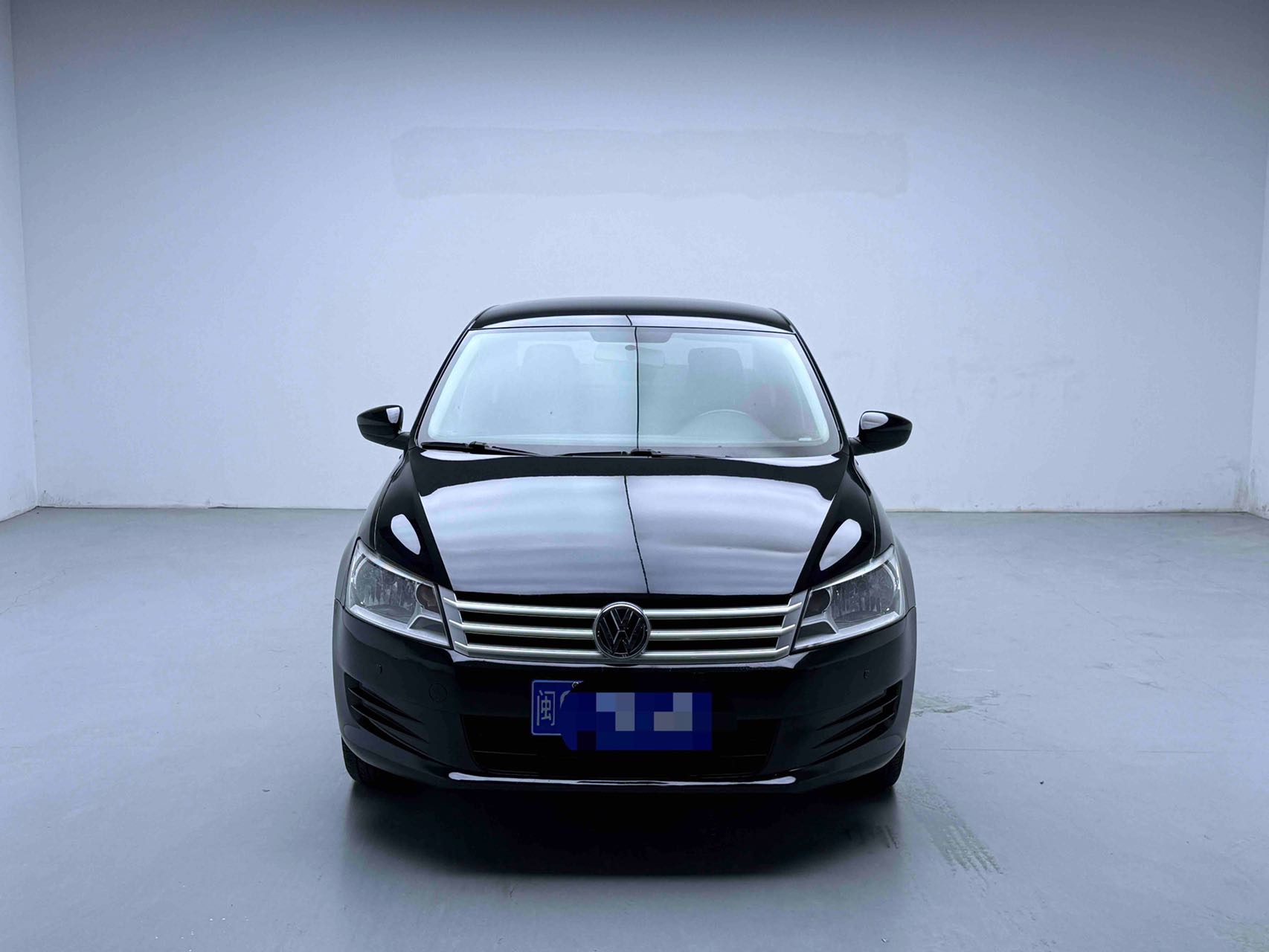 Volkswagen Santana 2016 car image #2