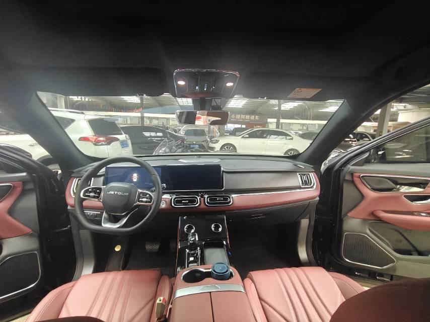 Jetour X70 PLUS 2025 car image #6