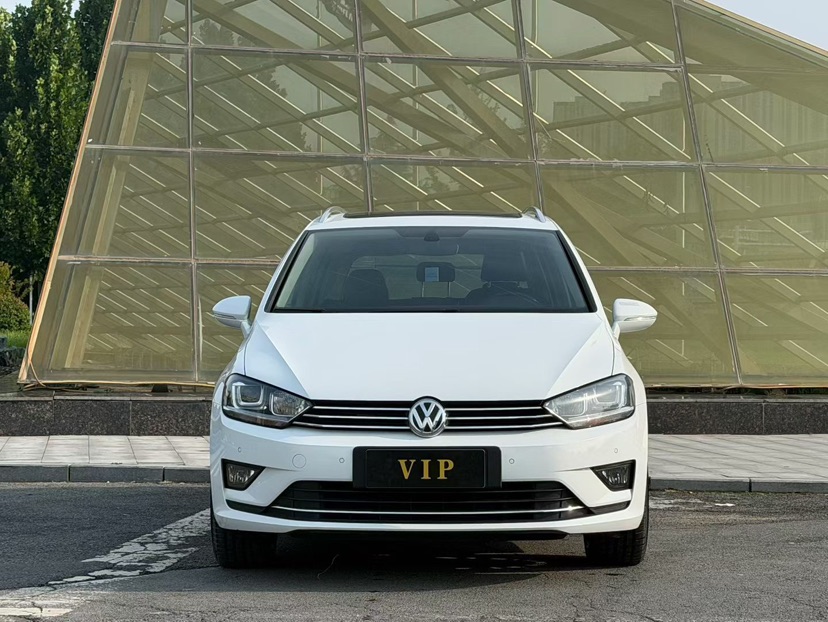 Volkswagen Golf Sportsvan 2017 #2 Volkswagen Golf Sportsvan 2017 car image #2
