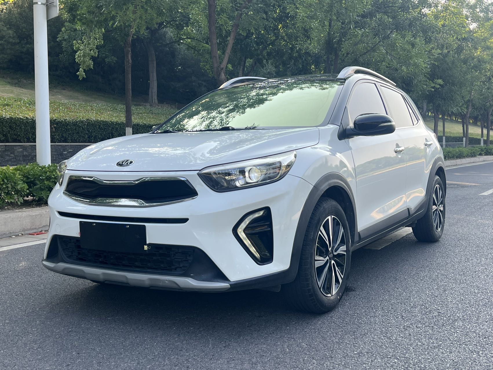 Kia KX1 2018 Kia KX1 2018 car image
