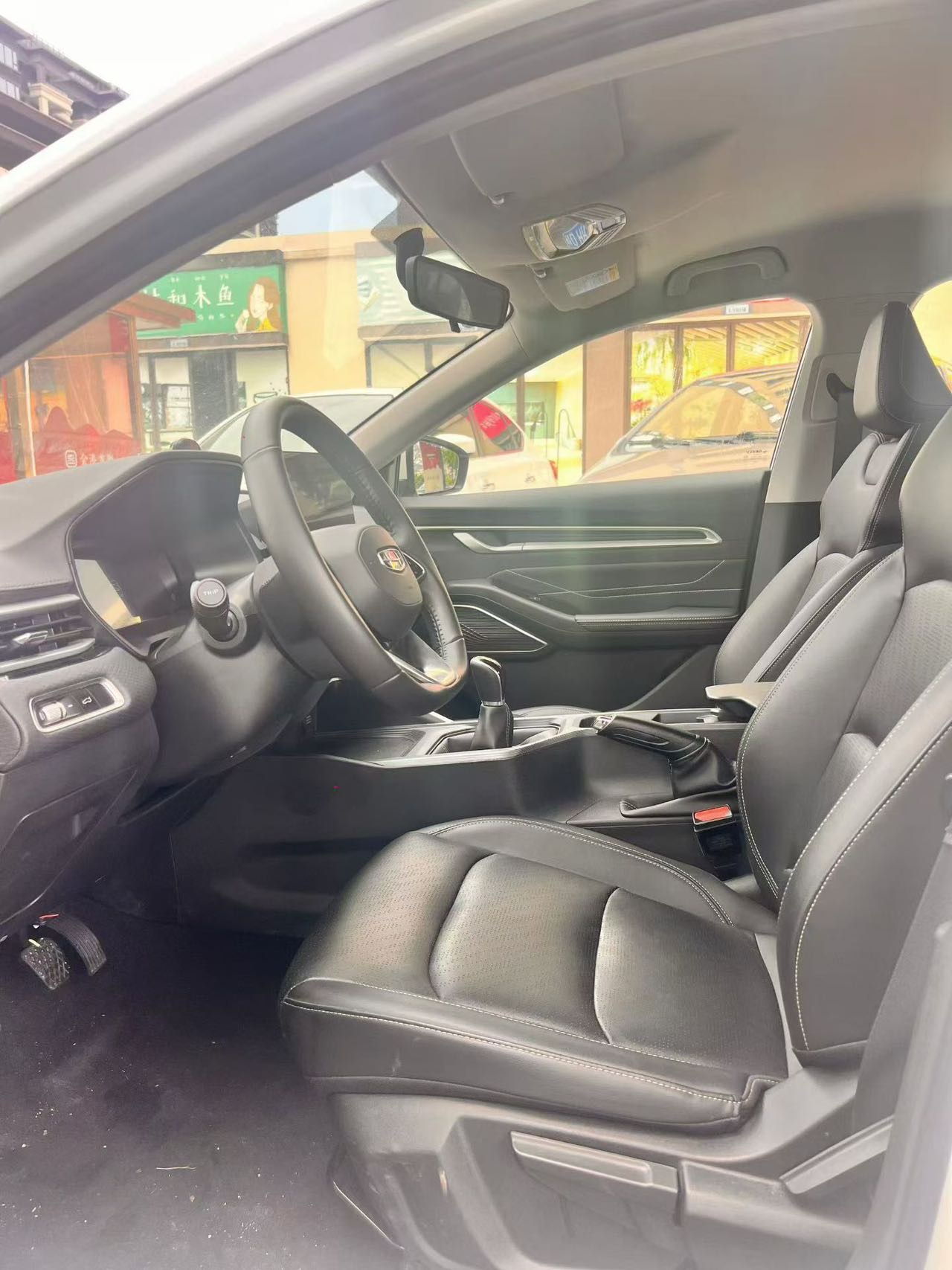 GEELY Emgrand 2024 #2 GEELY Emgrand 2024 صورة سيارة #2