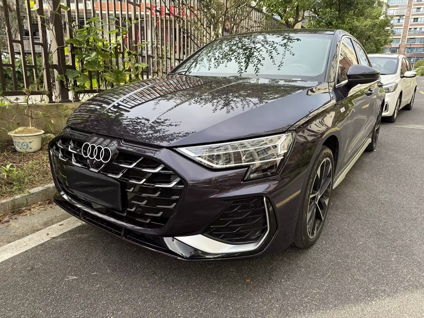 Audi A3 2025 immagine di auto 