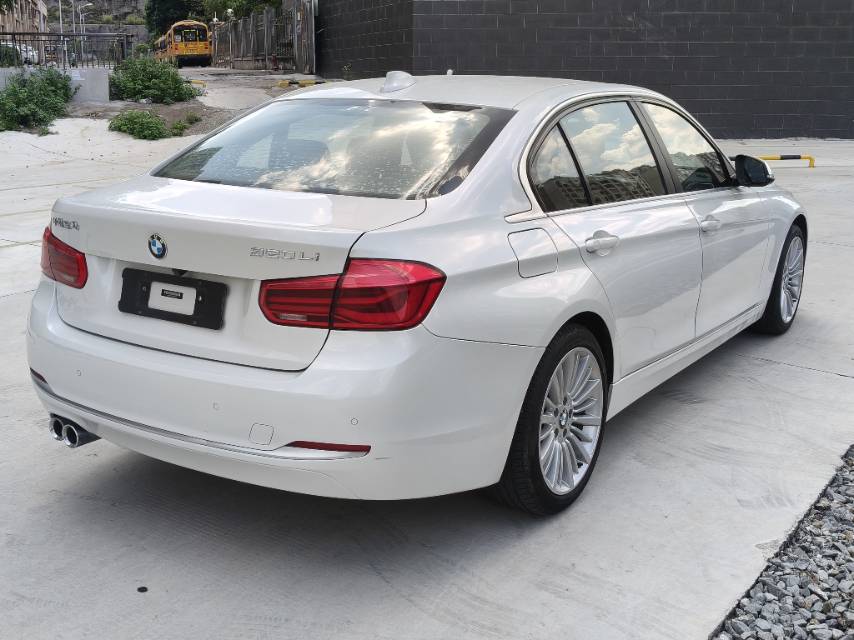 BMW 3 Series 2018 #6 BMW 3 Series 2018 car image #6
