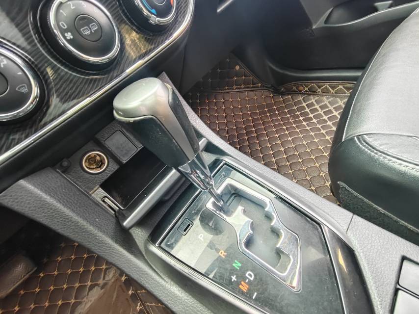 Toyota Corolla 2015 car image #8