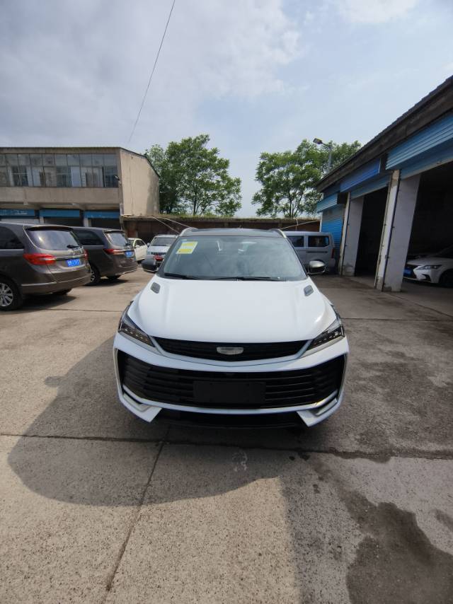 GEELY Coolray 2026 #2 GEELY Coolray 2026 car image #2