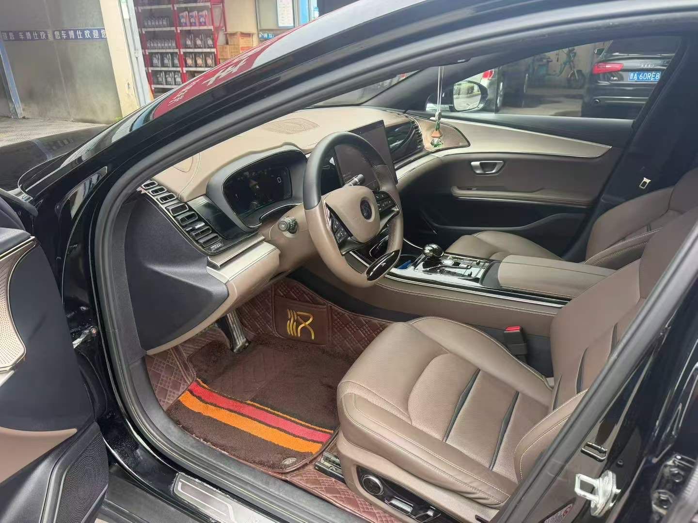 BYD Han 2021 #2 BYD Han 2021 car image #2