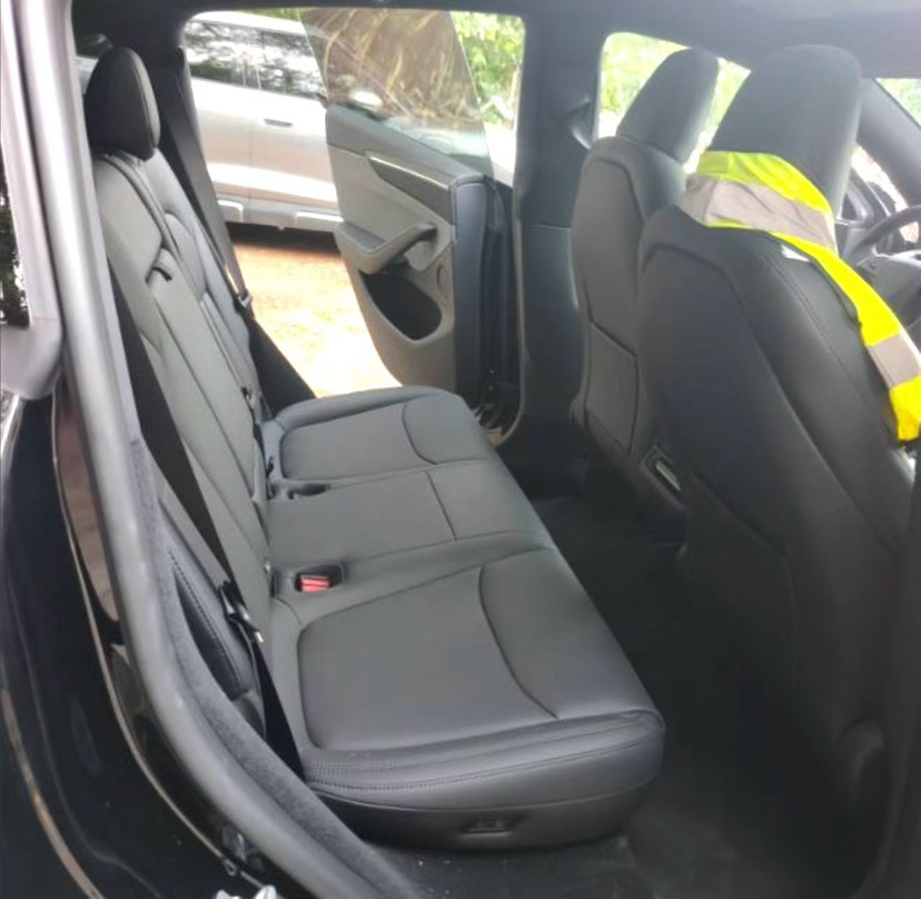 Tesla Model Y 2026 car image #3