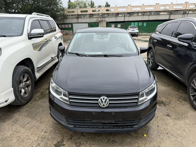 Volkswagen Santana 2017 car image #2