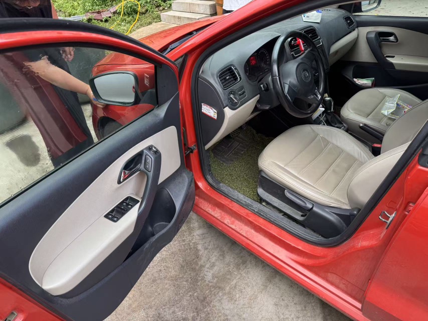 Volkswagen Polo 2011 #5 Volkswagen Polo 2011 car image #5