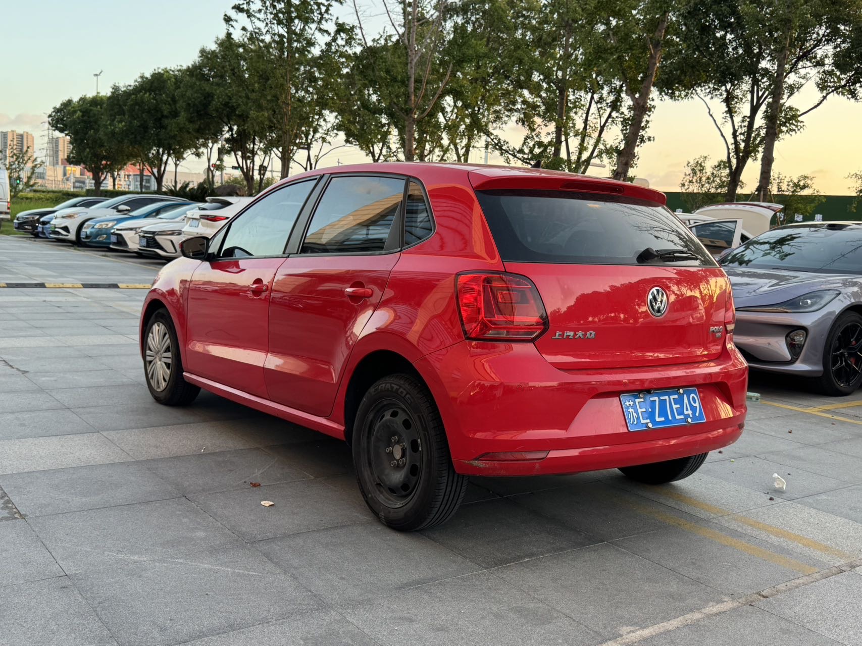 Volkswagen Polo 2018 car image #10