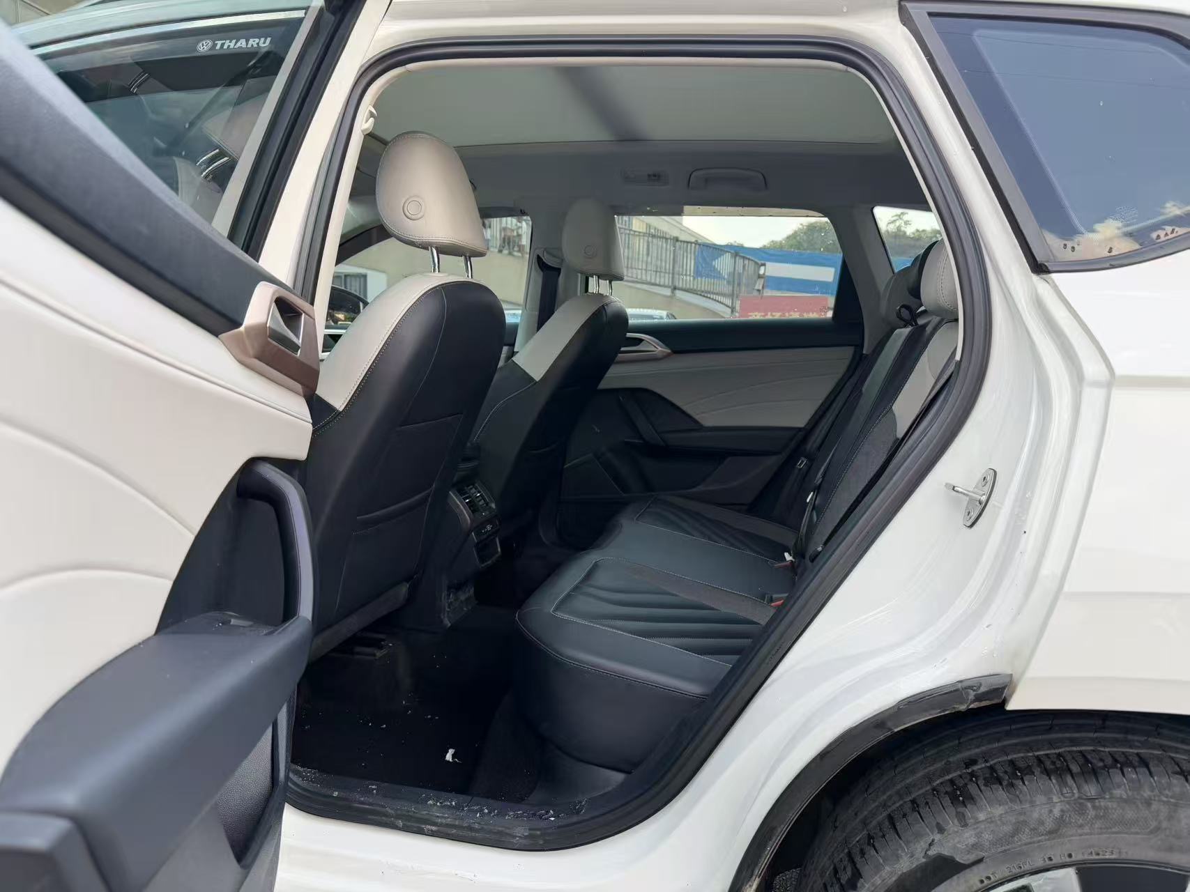 Volkswagen Tharu 2024 car image #6