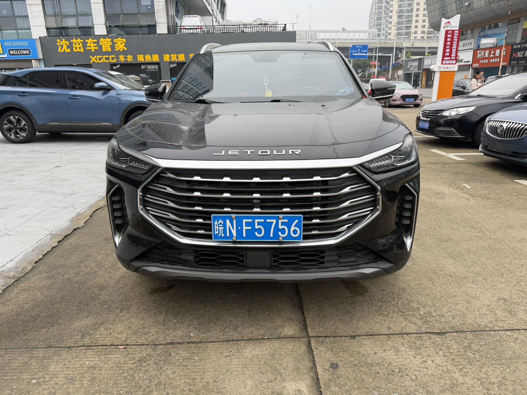 Jetour X70 PLUS 2023 car image #2
