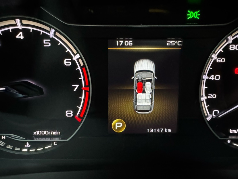 GEELY Coolray 2023 #22 GEELY Coolray 2023 car image #22